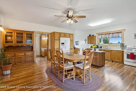 5019 Marshall Rd, Olivet, MI 49076 photo 8