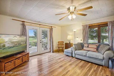 5019 Marshall Rd, Olivet, MI 49076 photo 6