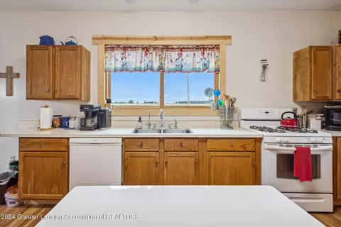 5019 Marshall Rd, Olivet, MI 49076 photo 14