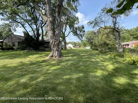 Exterior - 4608 N Michigan Rd, Dimondale, MI 48821 photo 11 of 17