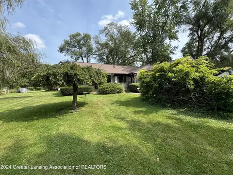 Exterior - 4608 N Michigan Rd, Dimondale, MI 48821 photo 4 of 17