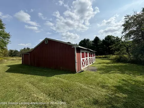 Exterior - 4608 N Michigan Rd, Dimondale, MI 48821 photo 14 of 17