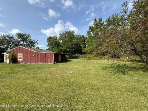 Exterior - 4608 N Michigan Rd, Dimondale, MI 48821 photo 15 of 17