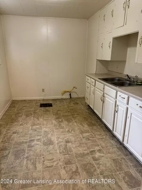 Other - 613 1st St, Jackson, MI 49203 photo 2 of 8