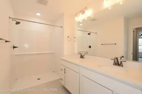 Bath - 5664 Skylar Dr, Holt, MI 48842 photo 1 of 2
