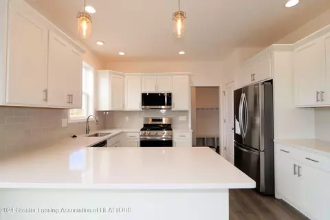 Kitchen - 5664 Skylar Dr, Holt, MI 48842 photo 1 of 2