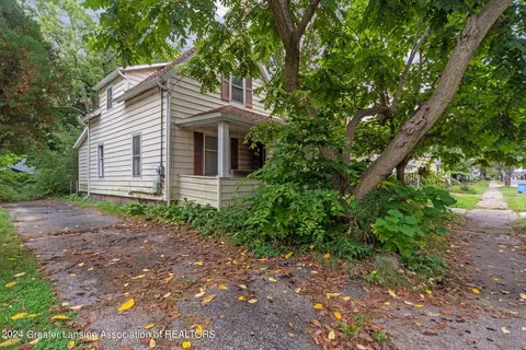 814 Mahlon St, Lansing, MI 48906