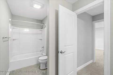 Entry Way - 4385 Lavender Ln, Dewitt, MI 48820 photo 5 of 6