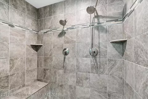 Entry Way - 4385 Lavender Ln, Dewitt, MI 48820 photo 6 of 6