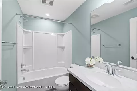 Bath - 4385 Lavender Ln, Dewitt, MI 48820 photo 2 of 2
