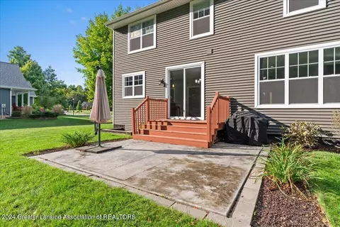 Exterior - 4385 Lavender Ln, Dewitt, MI 48820 photo 5 of 6