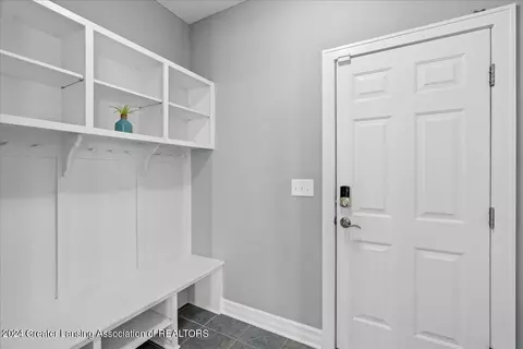 Entry Way - 4385 Lavender Ln, Dewitt, MI 48820 photo 4 of 6