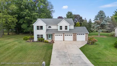 1246 Keusch Dr, Dewitt, MI 48820