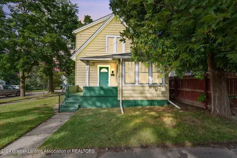 826 Riverview Ave, Lansing, MI 48915