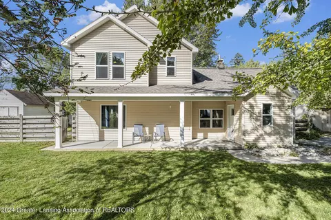 6099 Hart St, East Lansing, MI 48823