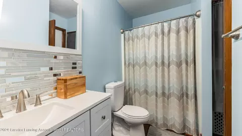 121 E Claremore Dr, Lansing, MI 48911 photo 14