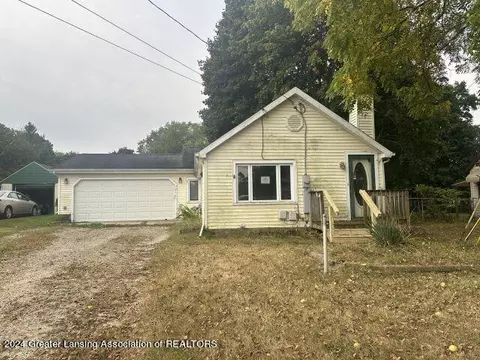 321 W 3rd St, Charlotte, MI 48813