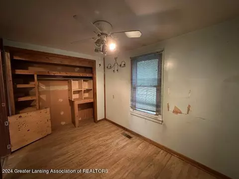 Bedroom - 321 W 3rd St, Charlotte, MI 48813 photo 2 of 5