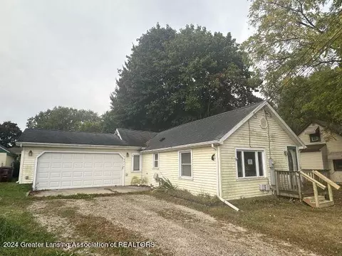 Other - 321 W 3rd St, Charlotte, MI 48813 photo 4 of 10