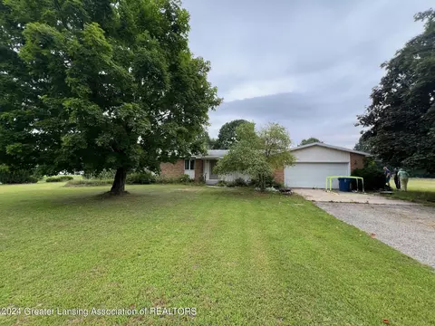 8800 W Colby, Greenville, MI 48838