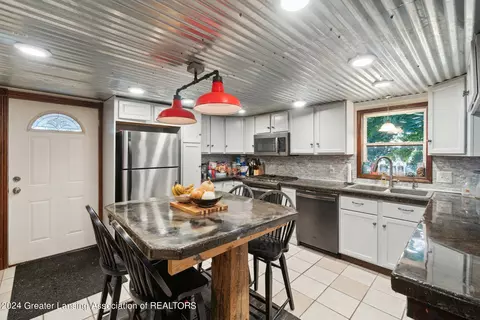 Kitchen - 2486 E Hayes Rd, Ithaca, MI 48847 photo 5 of 5