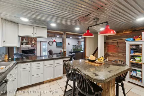 Kitchen - 2486 E Hayes Rd, Ithaca, MI 48847 photo 1 of 5