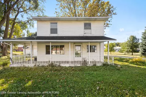 2402 E Maple Rapids Rd, Saint Johns, MI 48879