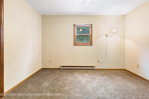 Bedroom - 1510 W Pratt Rd, Dewitt, MI 48820 photo 2 of 9
