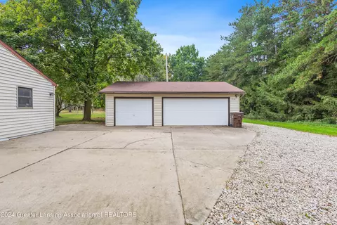 Exterior - 1510 W Pratt Rd, Dewitt, MI 48820 photo 11 of 18