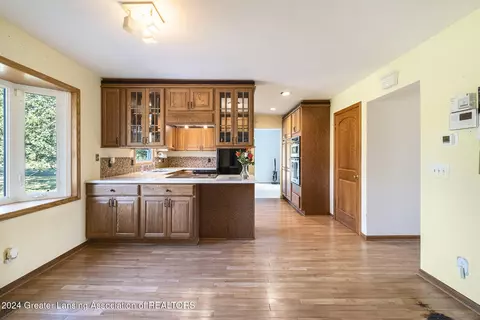 Kitchen - 1265 E Parks Rd, Saint Johns, MI 48879 photo 1 of 5