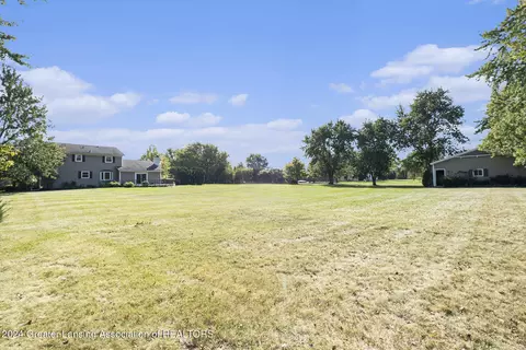 Exterior - 1265 E Parks Rd, Saint Johns, MI 48879 photo 8 of 8