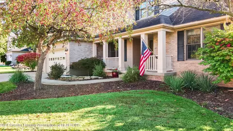 Exterior - 13165 Speckledwood Dr, Dewitt, MI 48820 photo 1 of 3