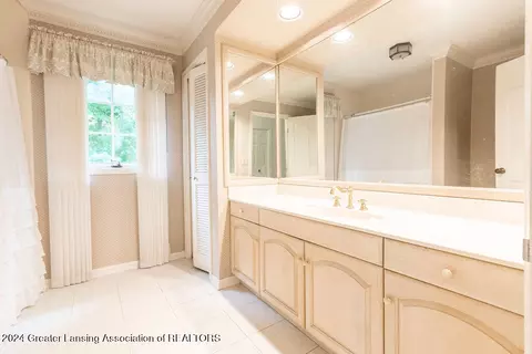 Bath - 1812 Persimmon Path, Holt, MI 48842 photo 3 of 6