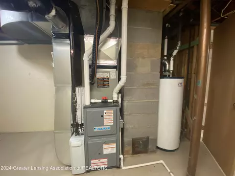 Other - 801 E Cavanaugh Rd, Lansing, MI 48910 photo 8 of 12