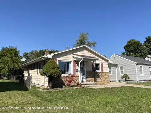 Exterior - 801 E Cavanaugh Rd, Lansing, MI 48910 photo 2 of 3