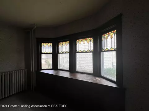 Living - 309 S Pleasant St, Belding, MI 48809 photo 4 of 7