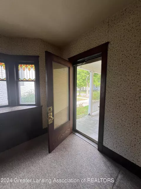 Entry Way - 309 S Pleasant St, Belding, MI 48809 photo 1 of 3