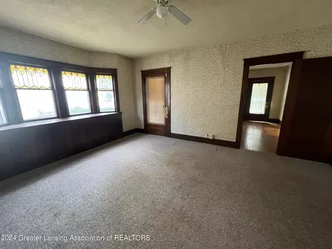 Living - 309 S Pleasant St, Belding, MI 48809 photo 5 of 7