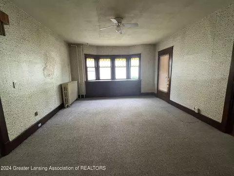 Living - 309 S Pleasant St, Belding, MI 48809 photo 3 of 7