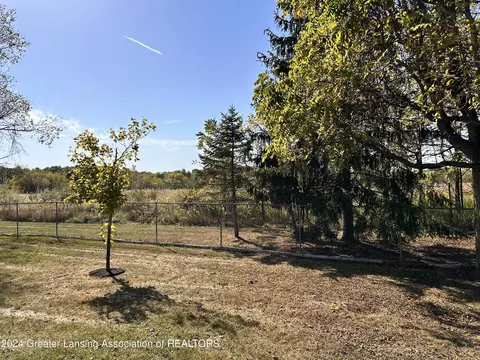 Exterior - 4865 Knapp St, Dimondale, MI 48821 photo 4 of 4