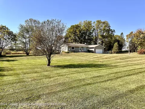 Exterior - 4865 Knapp St, Dimondale, MI 48821 photo 1 of 4