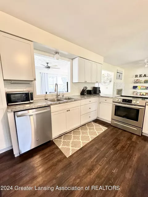 12920 Oneida Rd, Grand Ledge, MI 48837 photo 15