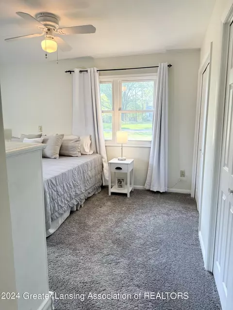 12920 Oneida Rd, Grand Ledge, MI 48837 photo 6