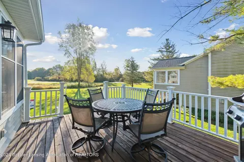 Exterior - 15033 Classic Dr, Bath, MI 48808 photo 2 of 3