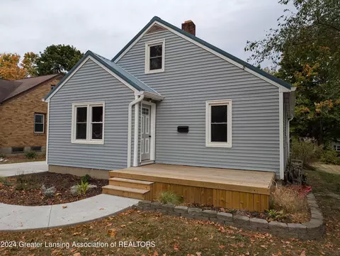 916 Kent St, Portland, MI 48875