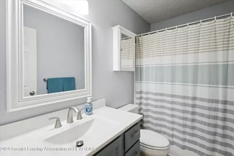 1102 Wolf Run Dr, Lansing, MI 48917 photo 26