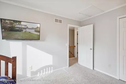 1102 Wolf Run Dr, Lansing, MI 48917 photo 25