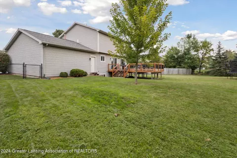 1102 Wolf Run Dr, Lansing, MI 48917 photo 35
