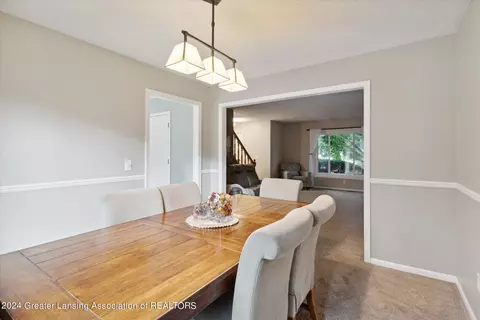 1102 Wolf Run Dr, Lansing, MI 48917 photo 9