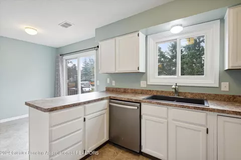 1102 Wolf Run Dr, Lansing, MI 48917 photo 16
